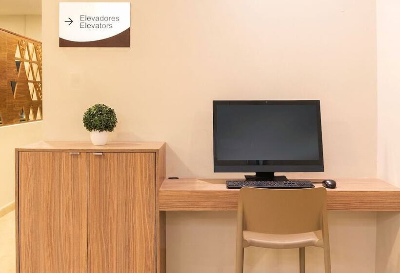 هتل Fairfield By Marriott Los Cabos