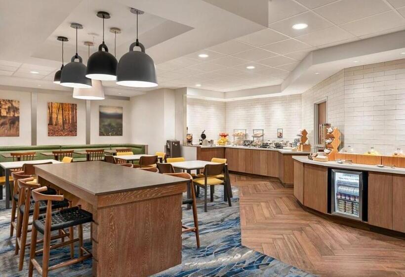 هتل Fairfield Inn Scranton