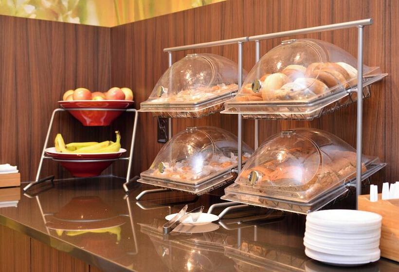 فندق Fairfield Inn And Suites By Marriott Calhoun