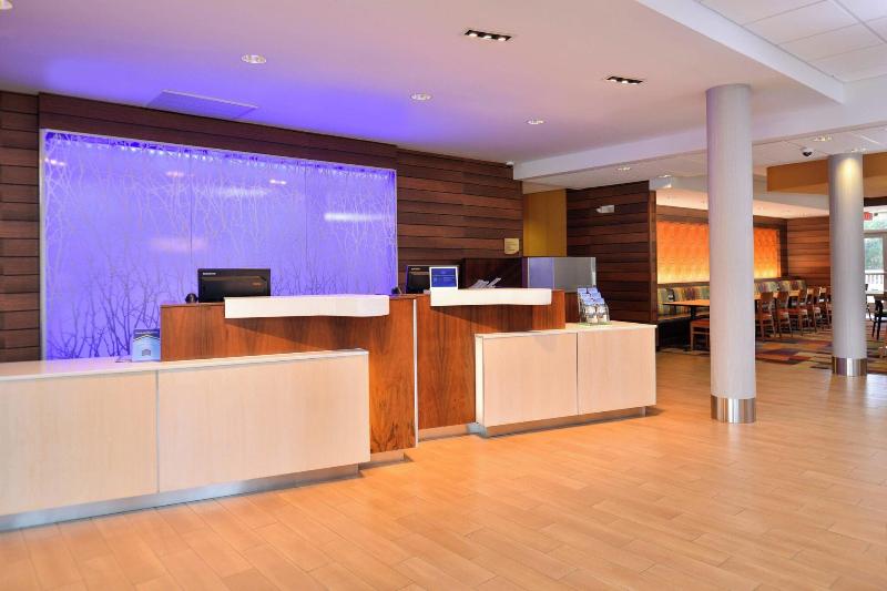 فندق Fairfield Inn And Suites By Marriott Calhoun