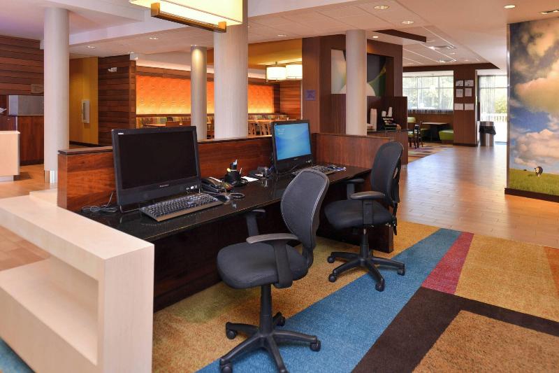 فندق Fairfield Inn And Suites By Marriott Calhoun