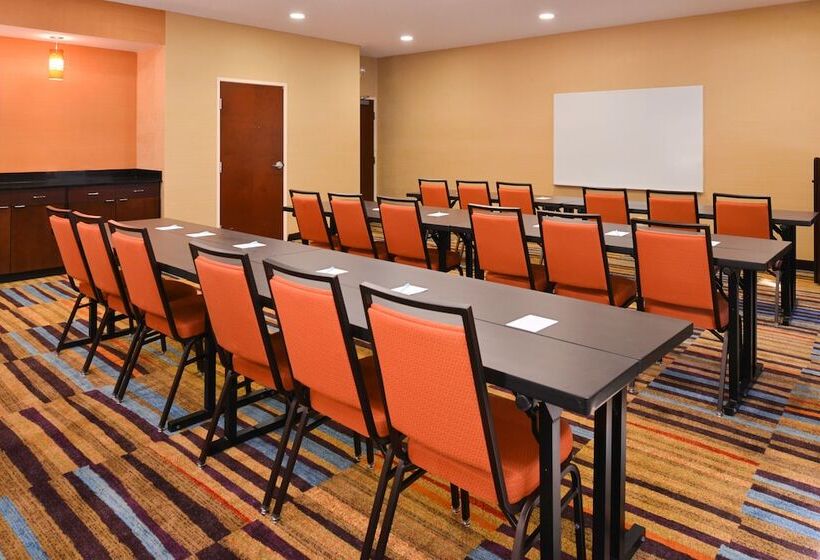 호텔 Fairfield Inn & Suites Louisville North