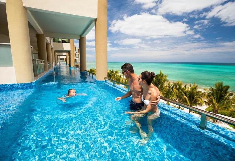Generations Riviera Maya Family Resort Catamarán, Aqua Nick & More Inclusive