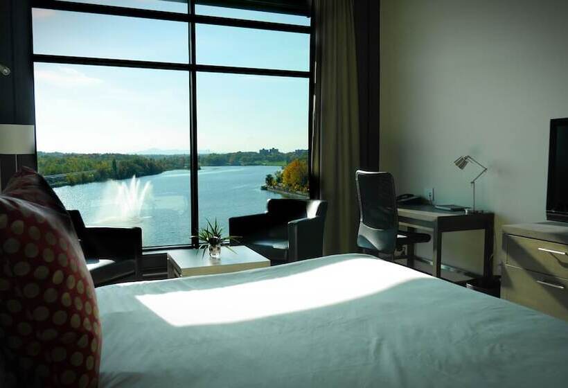 Grand Hotel Times Sherbrooke