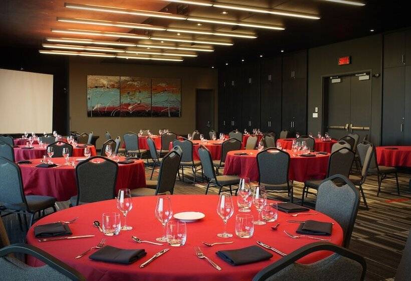 Grand Hotel Times Sherbrooke