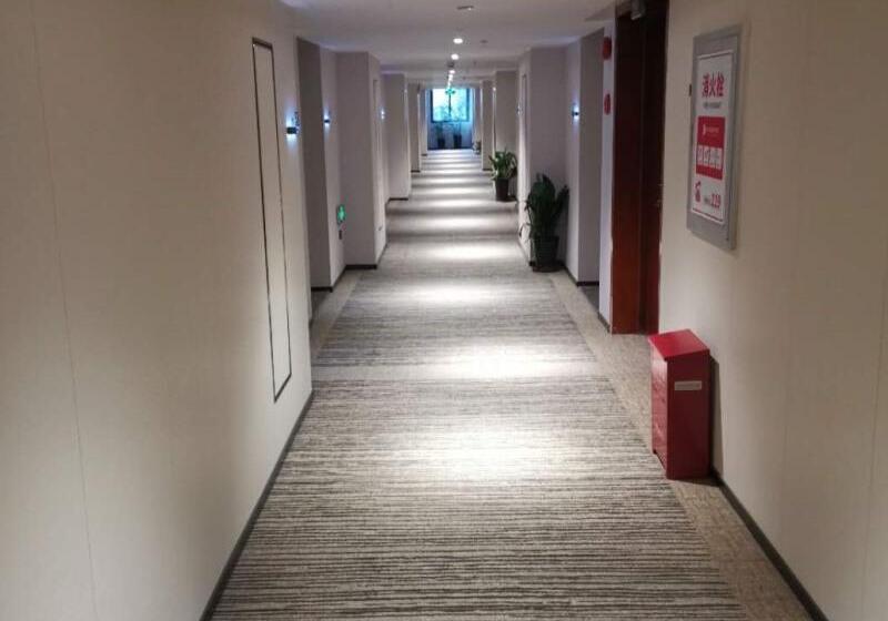 호텔 Greentree Inn Shanghai Jingan Railway Station Xinzha Road Business