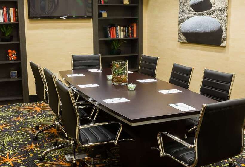 فندق Hampton Inn & Suites Tulsa/central