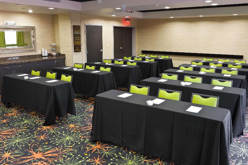 فندق Hampton Inn & Suites Tulsa/central