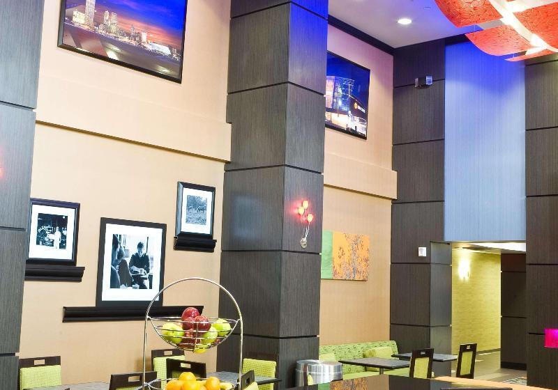فندق Hampton Inn & Suites Tulsa/central