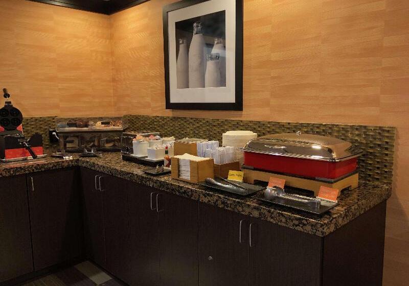 فندق Hampton Inn & Suites Tulsa/central