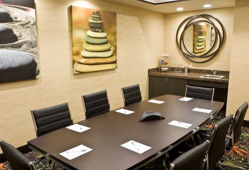 فندق Hampton Inn & Suites Tulsa/central