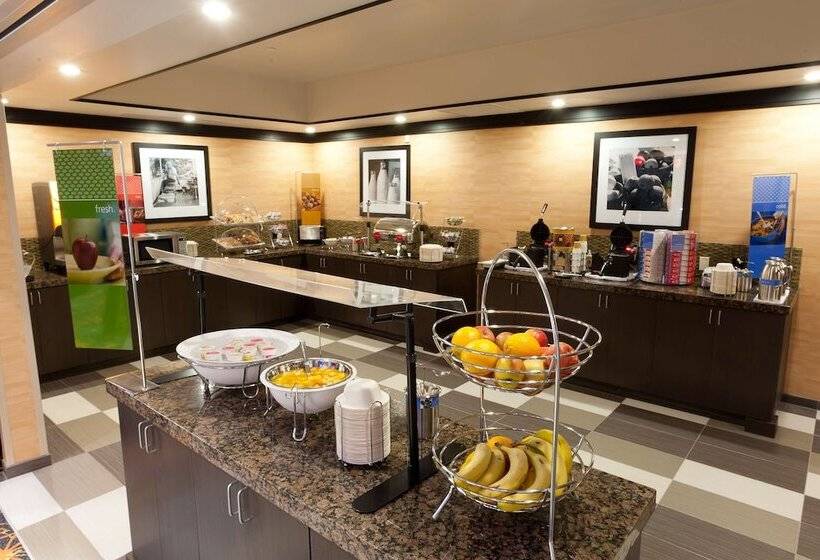 فندق Hampton Inn & Suites Tulsa/central