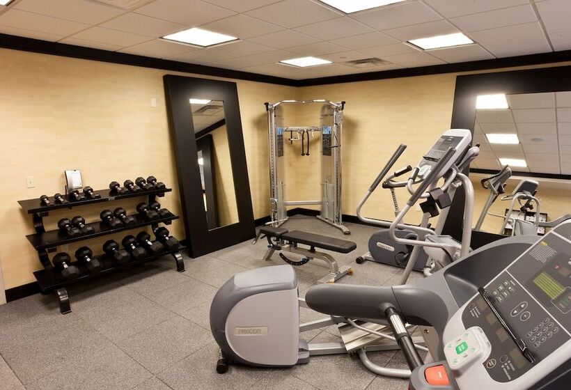 فندق Hampton Inn & Suites Tulsa/central