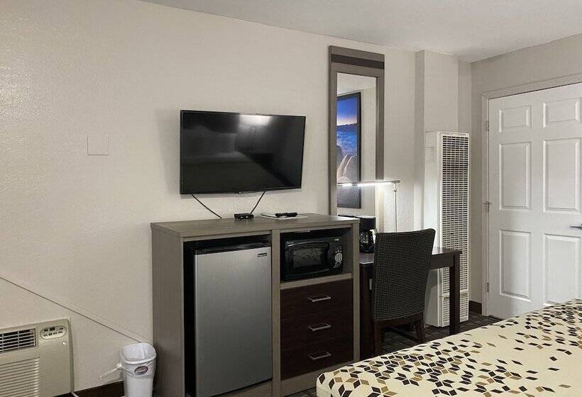 בית מלון כפרי High Country Lodge