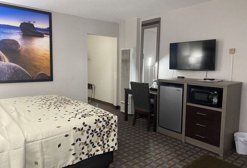 בית מלון כפרי High Country Lodge