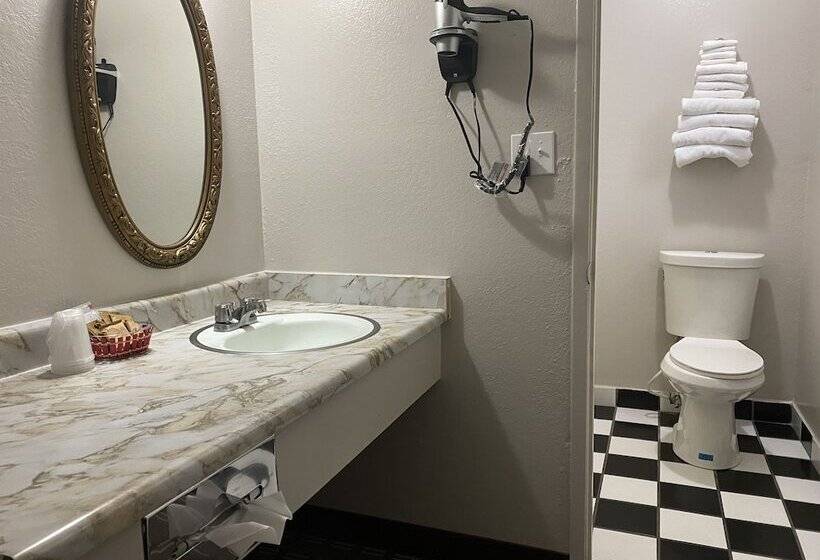 בית מלון כפרי High Country Lodge