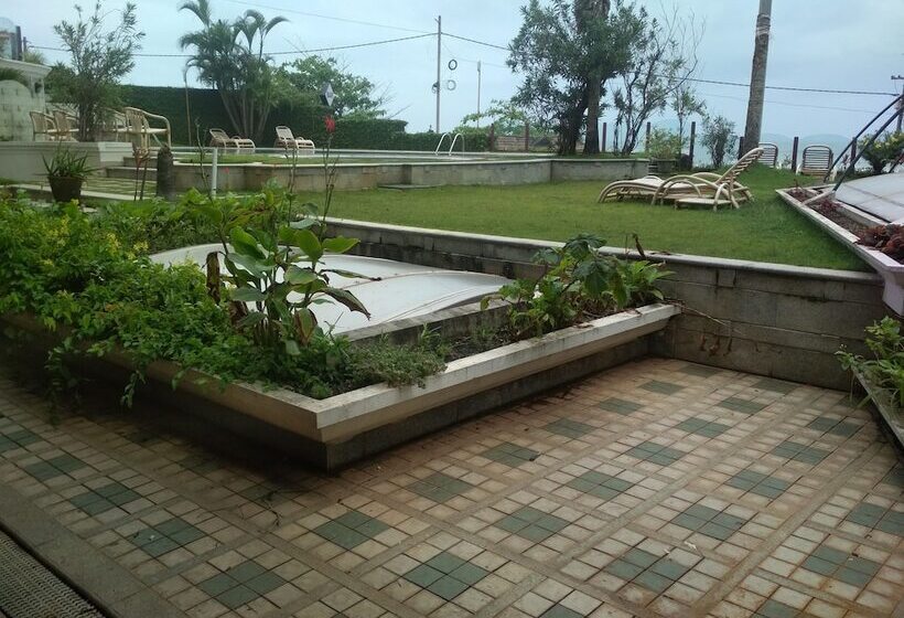 هتل Hindustan Beach Retreat