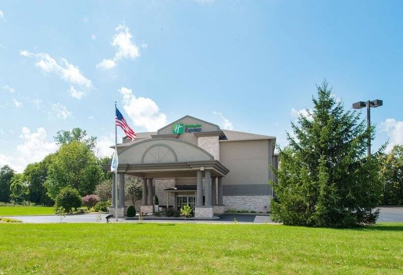 Holiday Inn Express Hotel & Suites Bucyrus, An Ihg