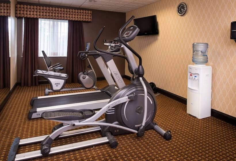 Holiday Inn Express Hotel & Suites Bucyrus, An Ihg
