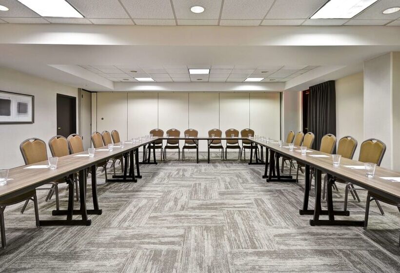 Отель Hyatt Place Columbus Worthington