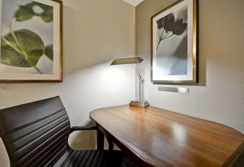 Отель Hyatt Place Columbus Worthington