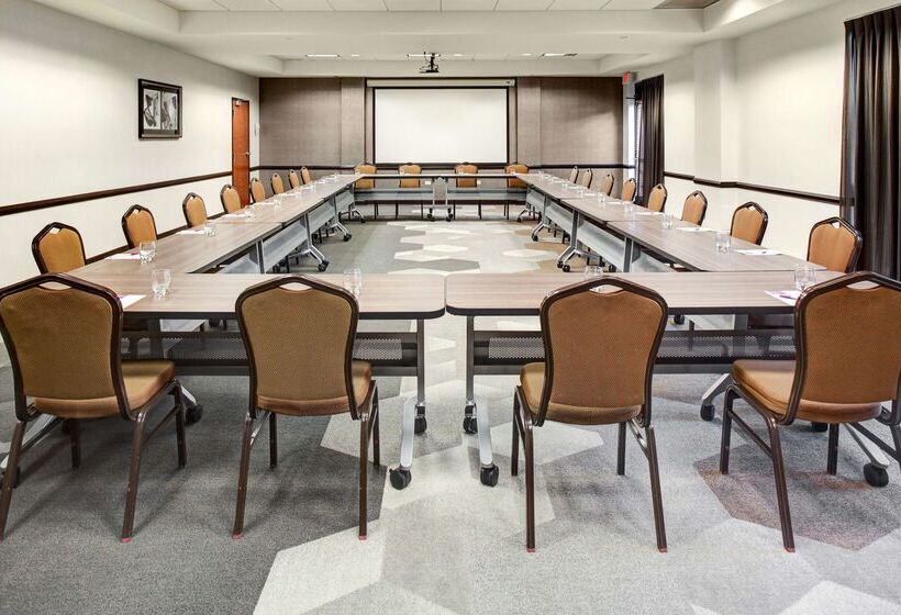 فندق Hyatt Place Lakeland Center