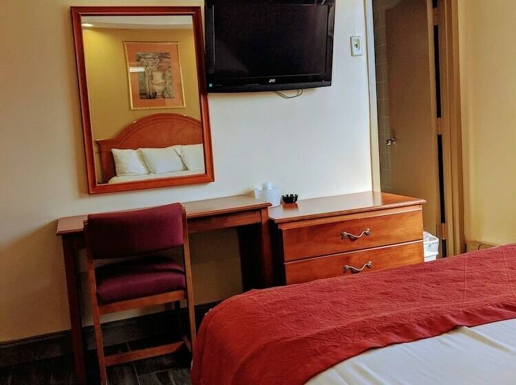 Отель Jets Motor Inn