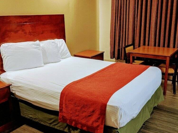 Отель Jets Motor Inn