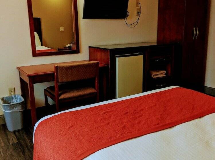 Отель Jets Motor Inn