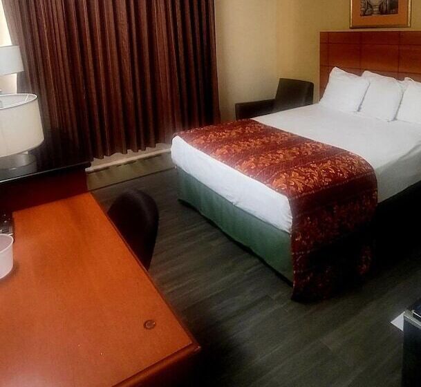 Отель Jets Motor Inn