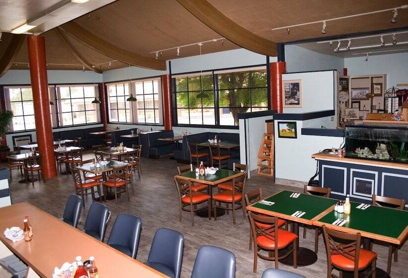 호텔 Keefers Inn King City