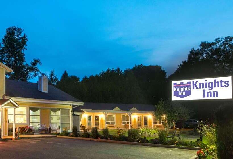 فندق Knights Inn Bracebridge