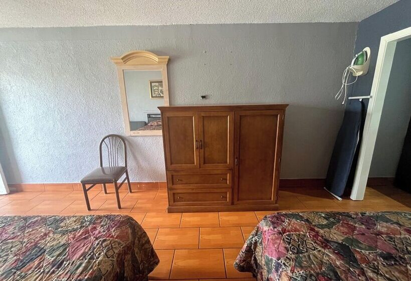 בית מלון כפרי La Copa Inn Brownsville