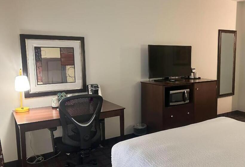 هتل La Quinta By Wyndham Bozeman