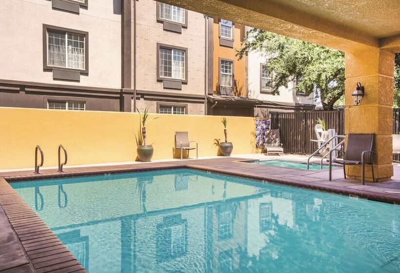 هتل Fairfield By Marriott Inn & Suites Fresno Riverpark