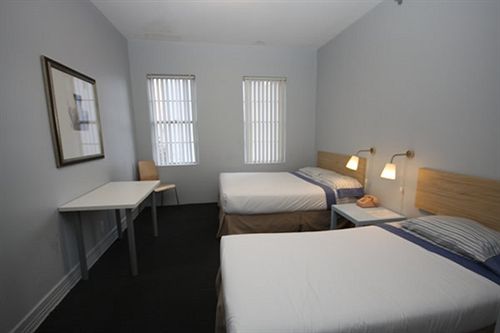 Leamington Hotel  Downtown / Port Of Miami