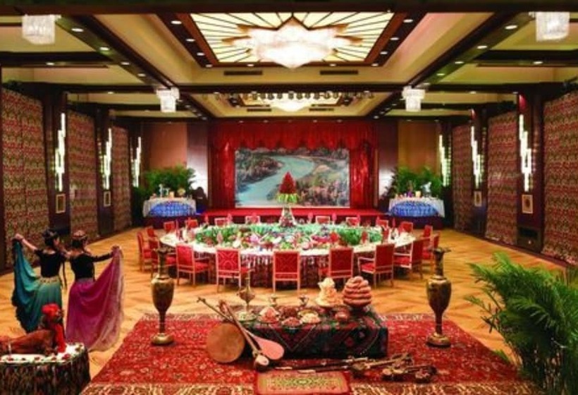 هتل Luxemon Xinjiang Hongfu