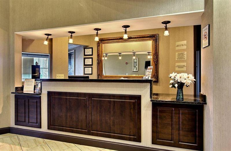 هتل Magnolia Inn And Suites Pooler