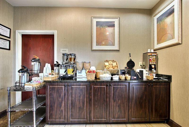 هتل Magnolia Inn And Suites Pooler