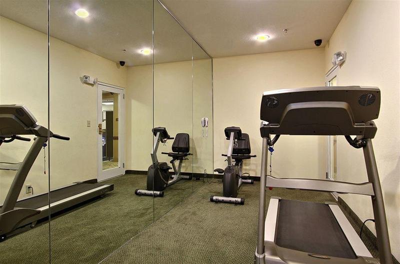 هتل Magnolia Inn And Suites Pooler