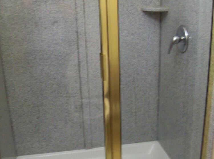 هتل Magnolia Inn And Suites Pooler