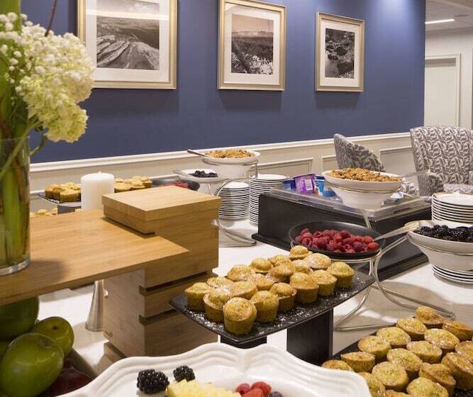 Nationwide Hotel And Conference Center