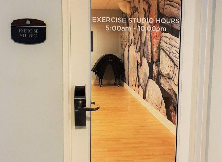 Nationwide Hotel And Conference Center