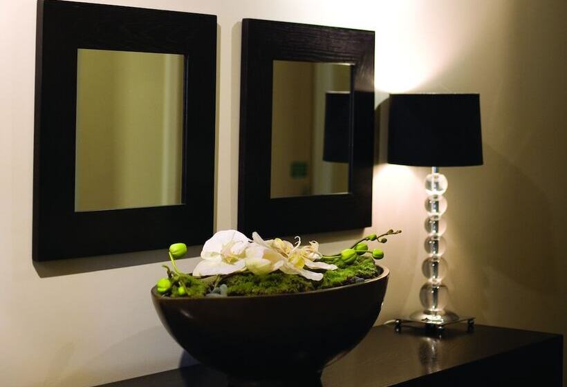 ホテル On Devonport