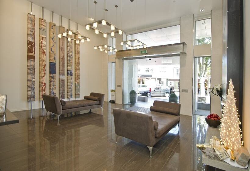 ホテル On Devonport