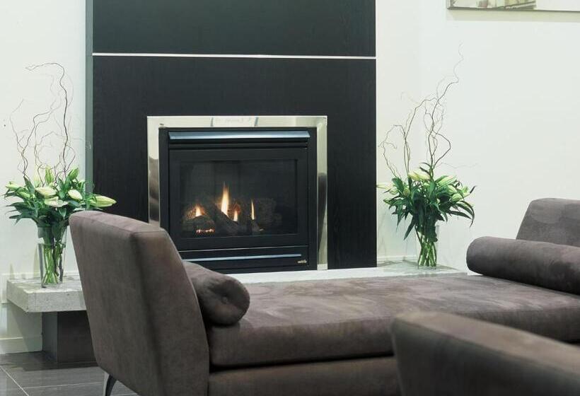 ホテル On Devonport