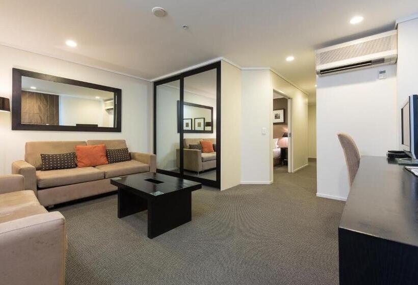 ホテル On Devonport