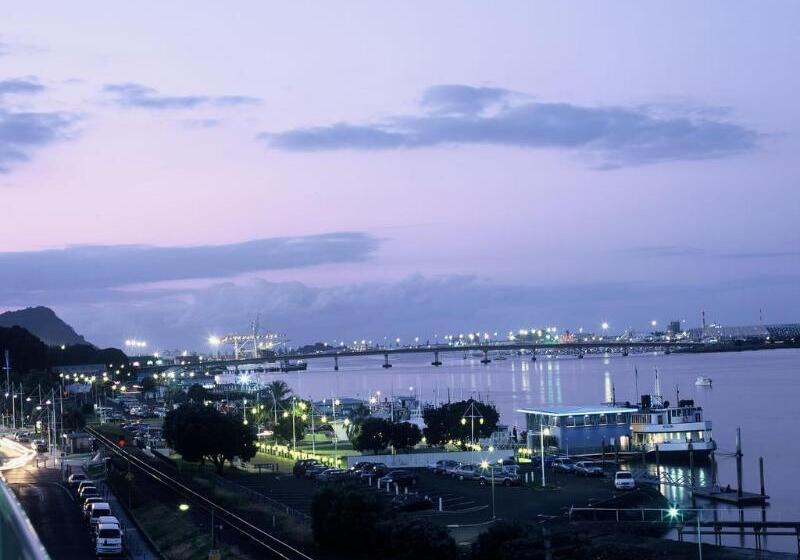 ホテル On Devonport