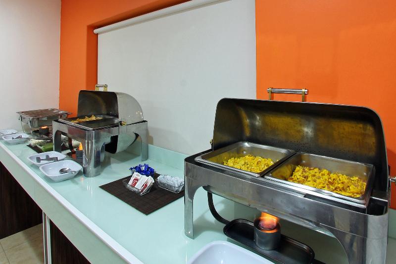 ホテル One Guadalajara Centro Historico