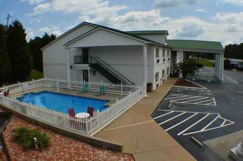 فندق Plantation Inn & Suites Jackson